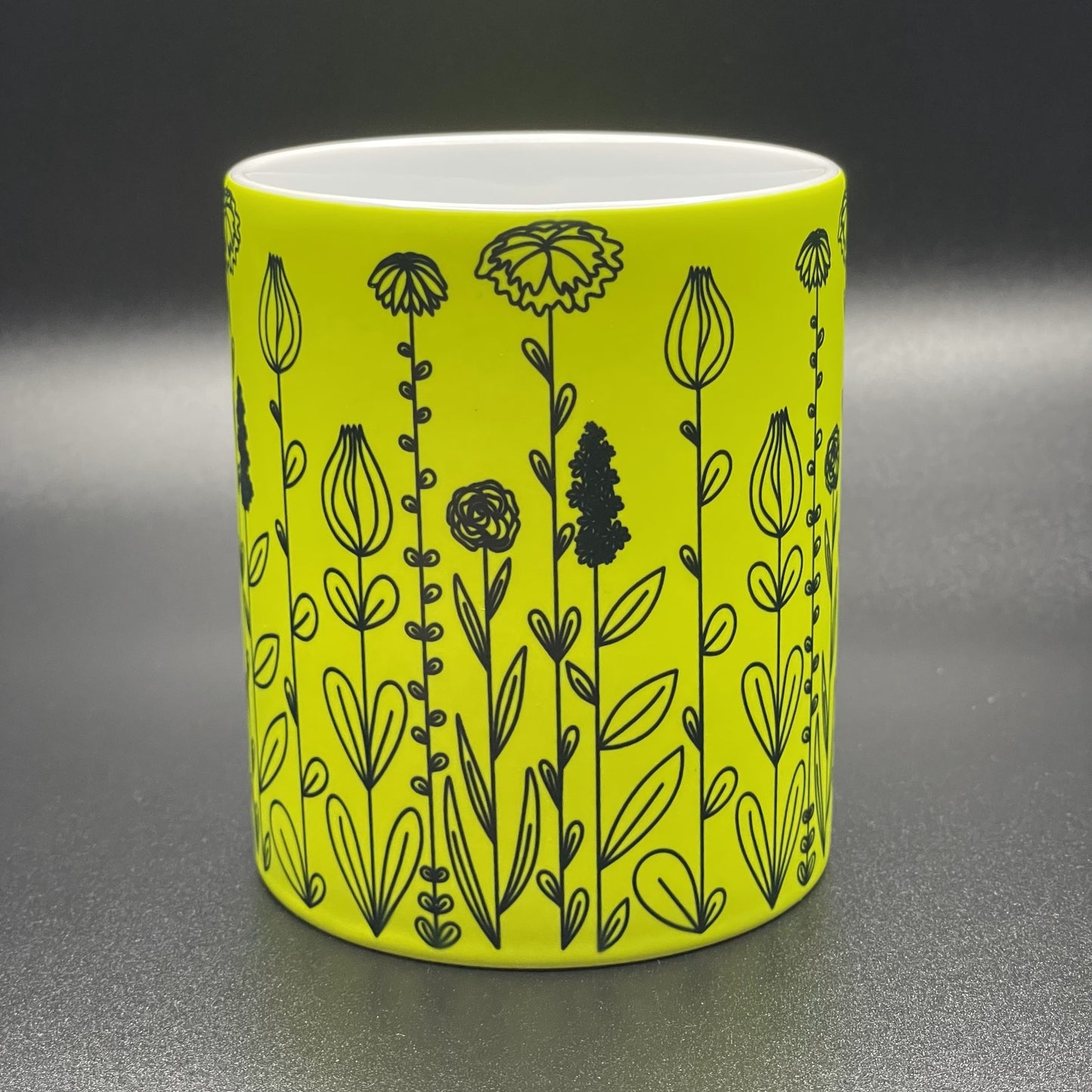 Neon 'Monochrome Meadow Flower'© Mugs